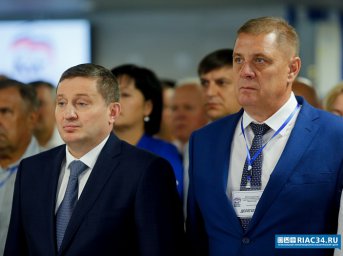 Волгоградские «единороссы» для участия в выборах высшего должностного лица региона выдвинули Андрея Бочарова