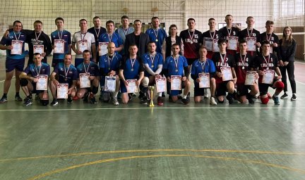 26 марта завершился Открытый чемпионат Еланского района по волейболу среди мужских команд на кубок И. В. Морозова.